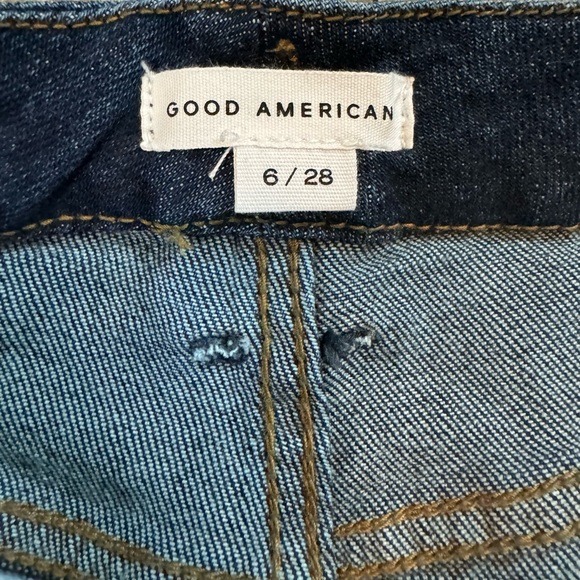 Good American Good Waist Distressed Pocket Skinny Jeans - Picture 6 of 10